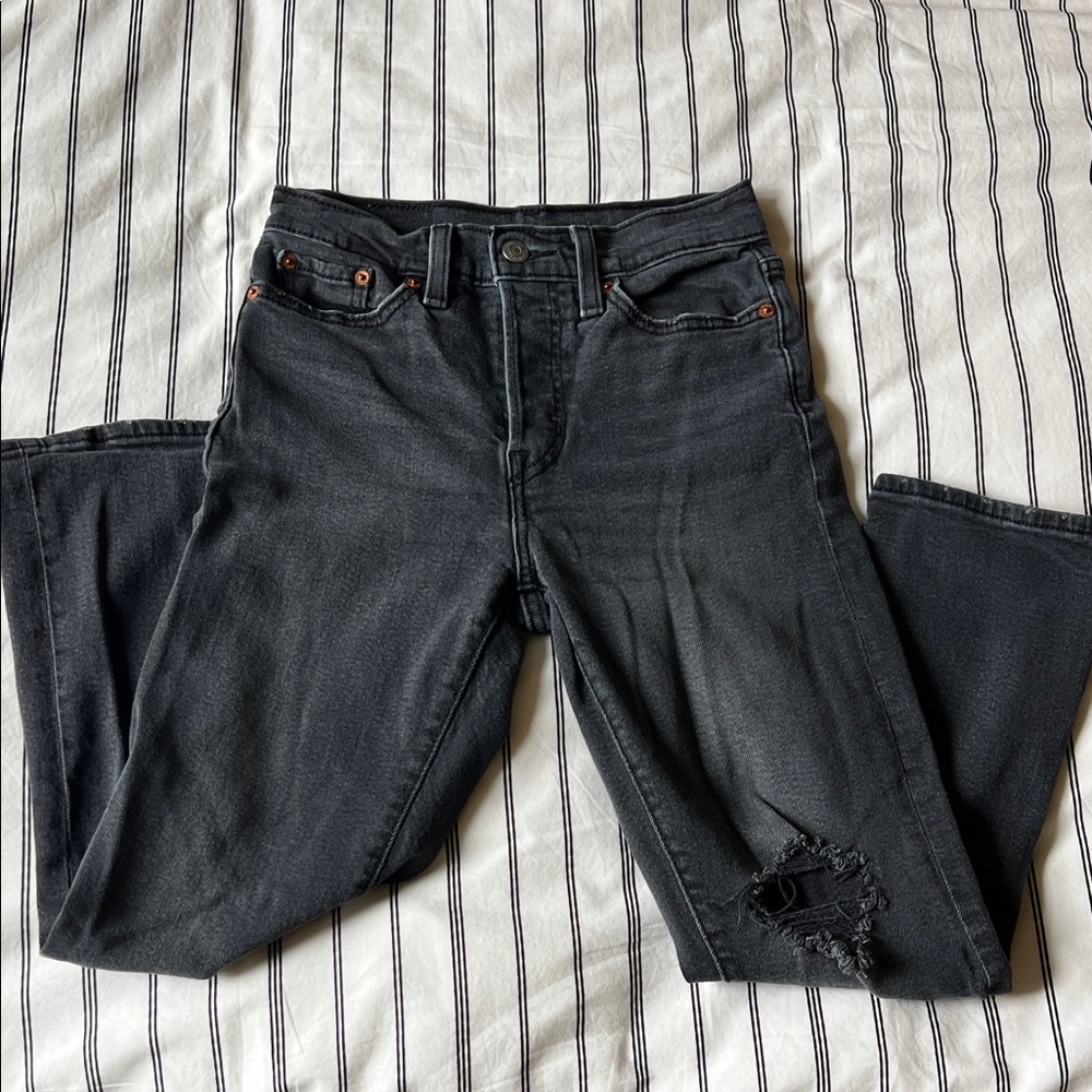 Women's Levi Wedgie Straight Jeans